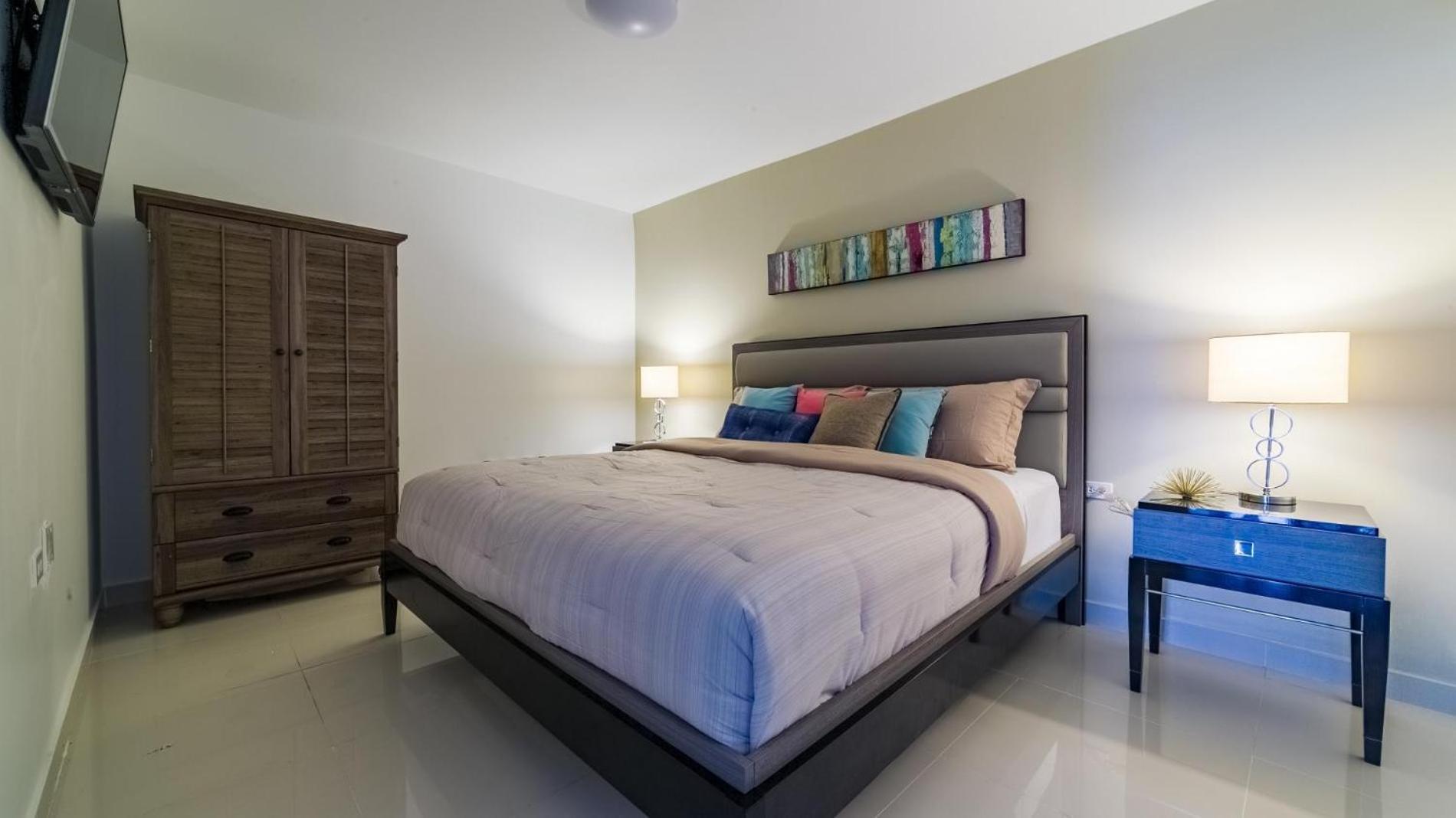 Koyari Modern Condos 9Br 7Ba Sleeps 26 W/ Pool And Roof Deck パームビーチ エクステリア 写真