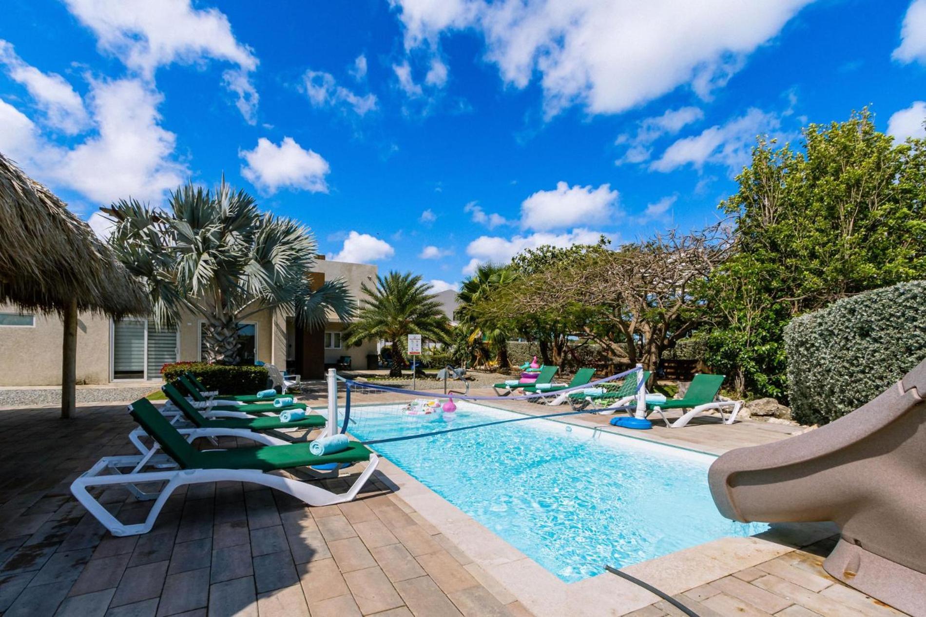 Koyari Modern Condos 9Br 7Ba Sleeps 26 W/ Pool And Roof Deck パームビーチ エクステリア 写真