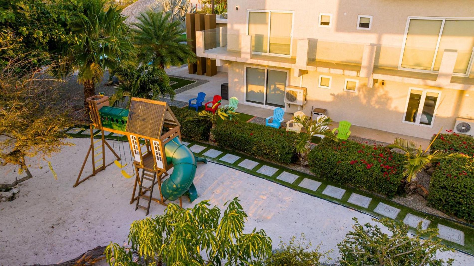 Koyari Modern Condos 9Br 7Ba Sleeps 26 W/ Pool And Roof Deck パームビーチ エクステリア 写真