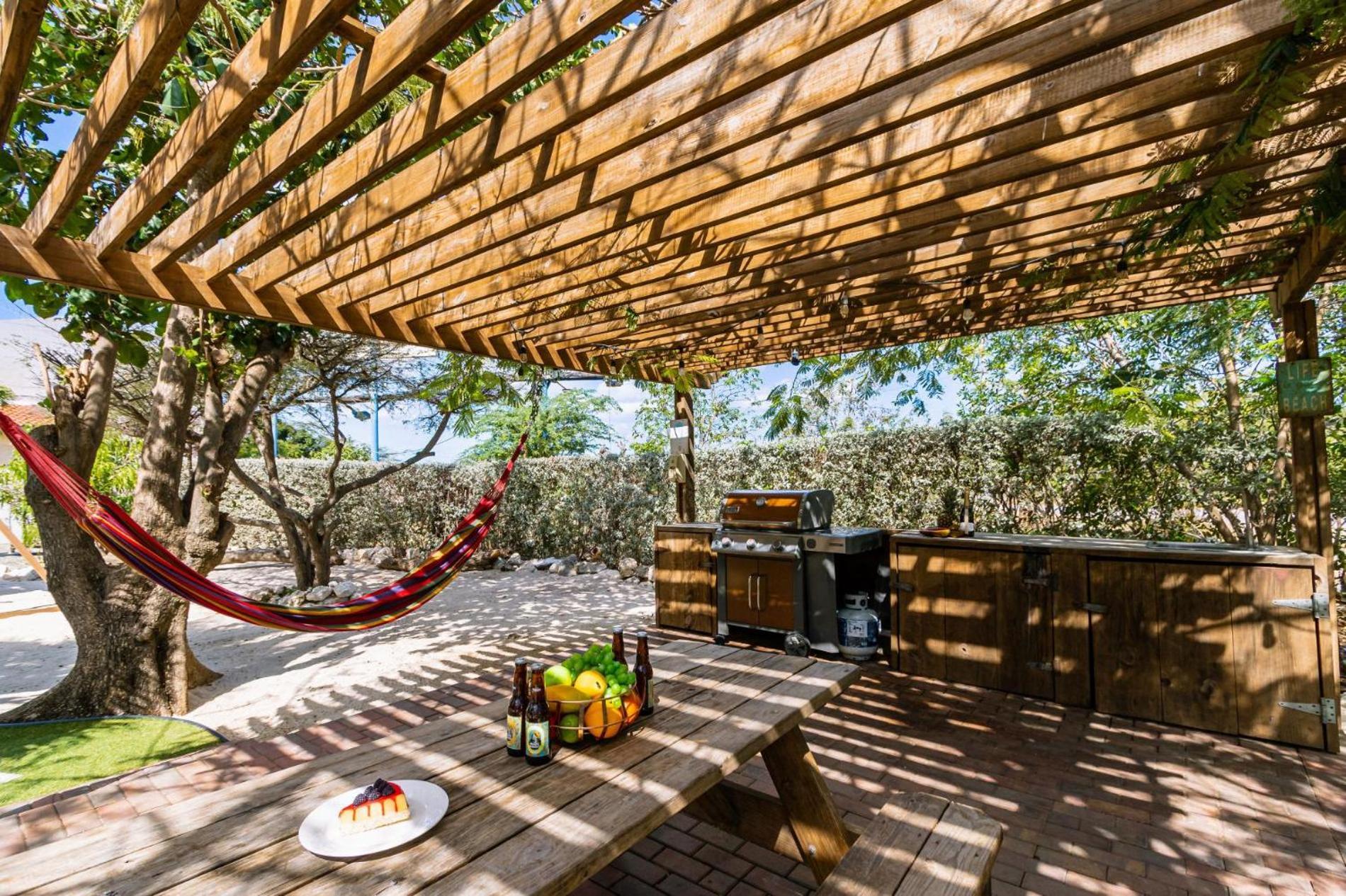 Koyari Modern Condos 9Br 7Ba Sleeps 26 W/ Pool And Roof Deck パームビーチ エクステリア 写真